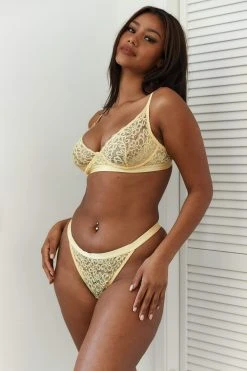 Lounge Underwear Outlet Outlet Balcony Bra (Set) - Lemon