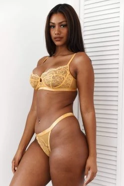 Lounge Underwear Outlet Outlet Blossom Balcony Bra (Set) - Mustard