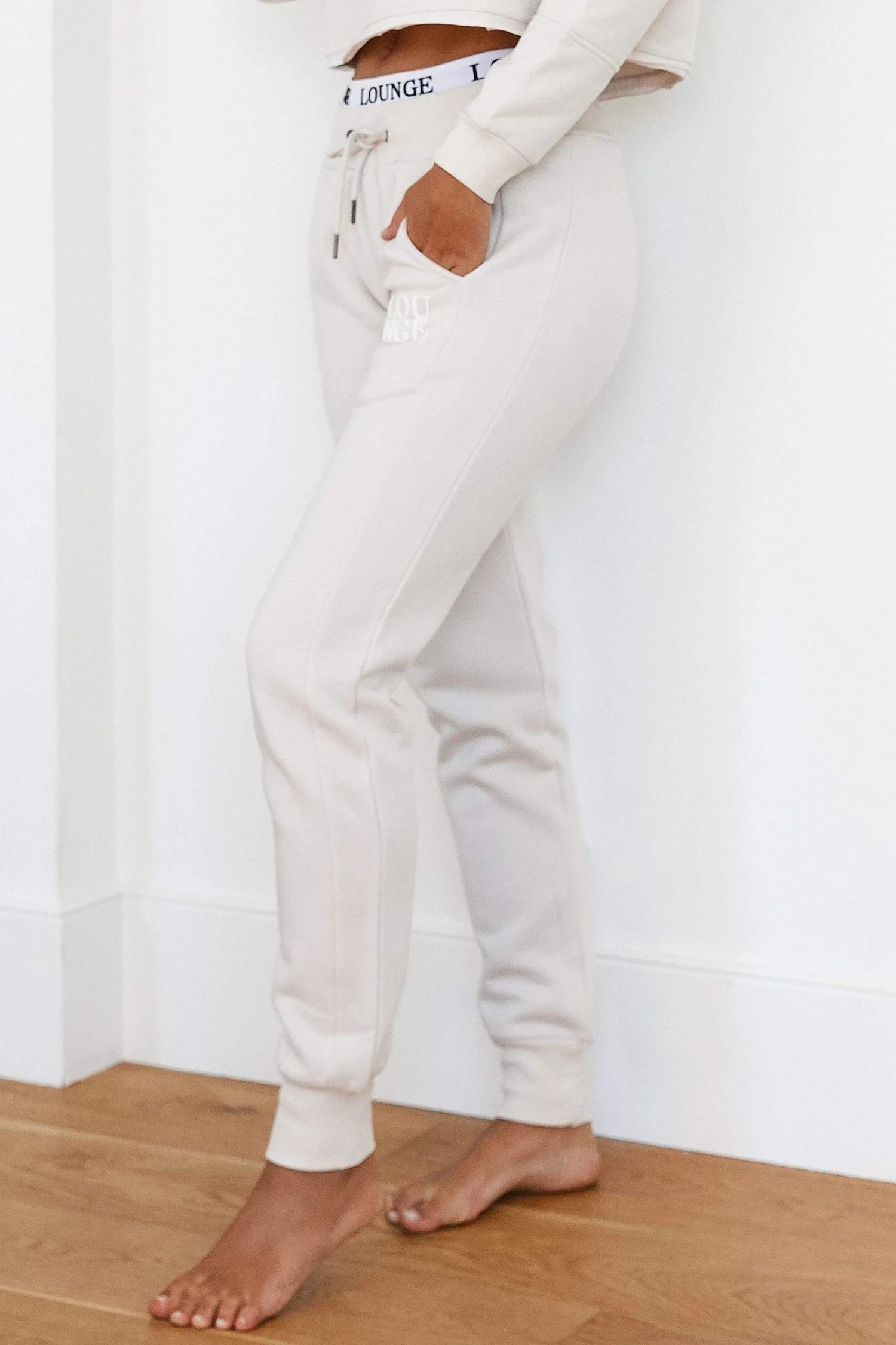 4CreamJoggersEcommSteph.jpg Lounge Underwear Jogger Und Hose Fitted Joggers - Cream