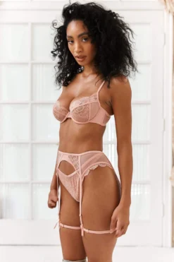Lounge Underwear Louise Intimates Bra (Set) - Pink Lace