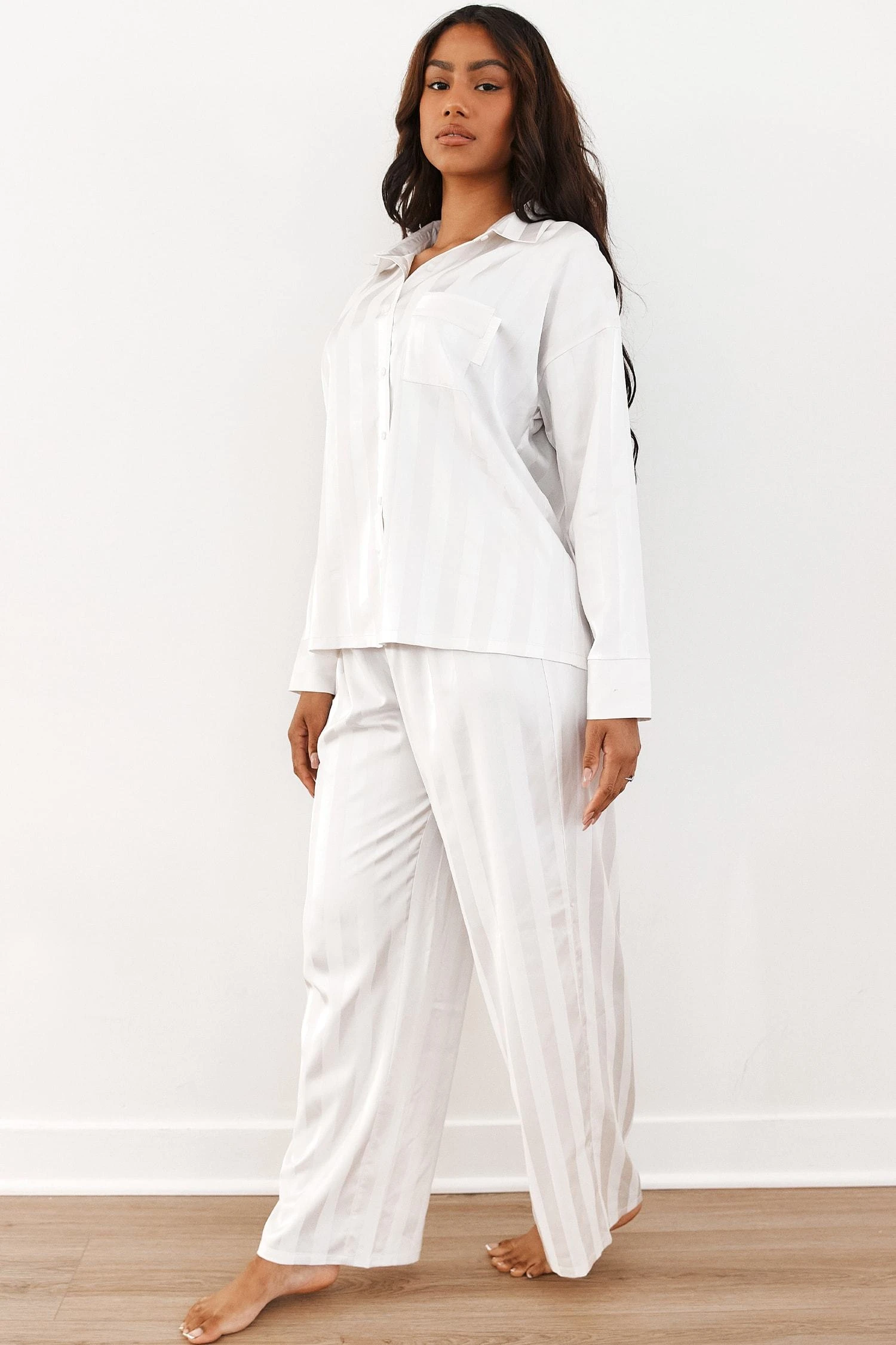 4PearlStripedSatinPyjamaTrousers-Nayeli.jpg Lounge Underwear Schlaf Striped Satin Pyjama Trousers - Pearl