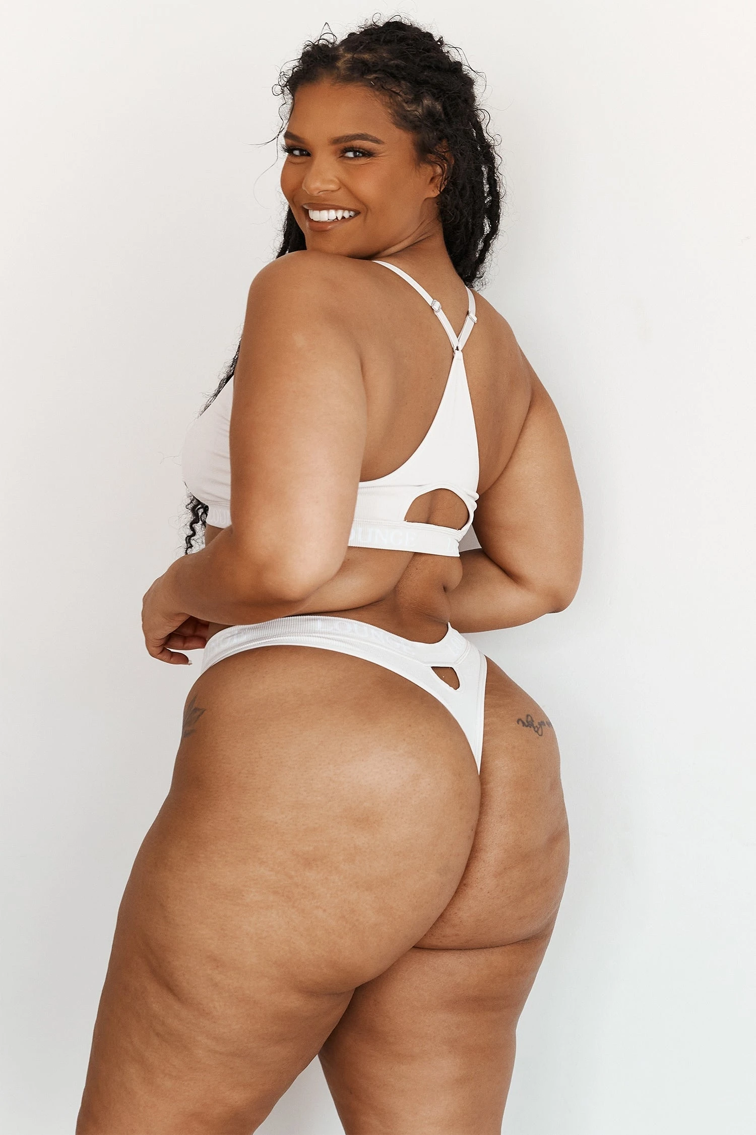 5-CreamSeamlessBra_ThongSet-Leslie.jpg Lounge Underwear Seamless Bra (Set) - Cream BH Ohne Bügel Sets