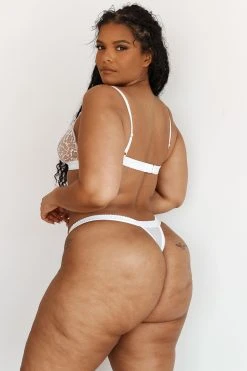 Lounge Underwear Embroidered Triangle Bra (Set) - White BH Ohne Bügel Sets