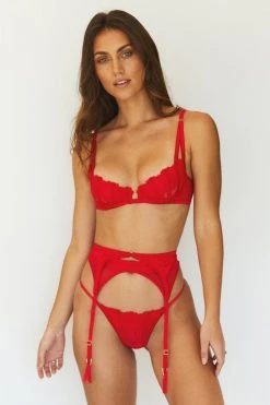 Lounge Underwear Outlet Outlet Sierra Intimates Thong & Suspender Belt (Set) - Red