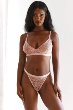 Lounge Underwear Outlet Outlet Balcony Bra (Set) - Pink